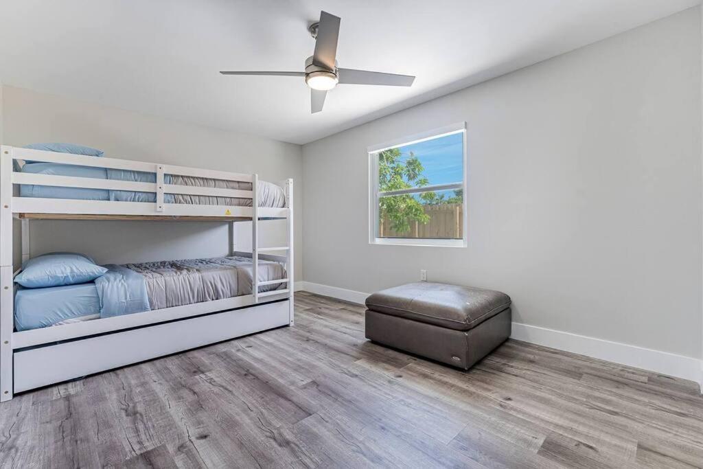Modern Oasis Retreat - Close To Airport Casa de férias Miami